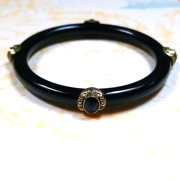 Vintage Black Lucite Crystal Bangle Bracelet - Picture 4 of 12